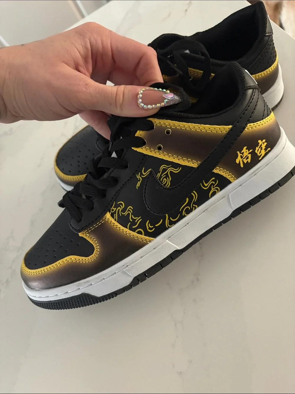 Nike black yellow